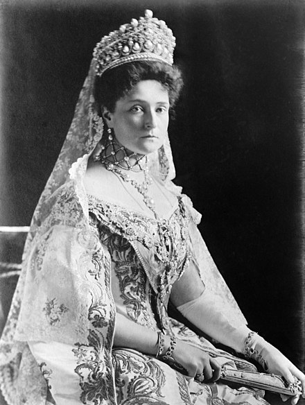 440px-Alexandra_Fyodorovna_LOC_01137u.