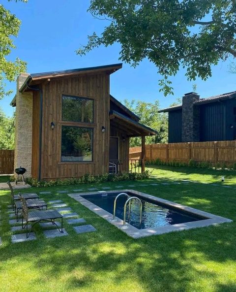 00&ccb=1-7&_nc_sid=8bfeb9&_nc_ohc=_jd02qzzI_AAX9nlJNf&tn=7EKjKmMelBd2rfB4&_nc_ht=scontent-yyz1-1.