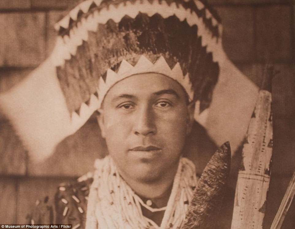 00578-2957360-Tolowa_Dancing_Head_Dress_1923_Klamath_River_tribesmen_often_wor-a-7_1424250374983.