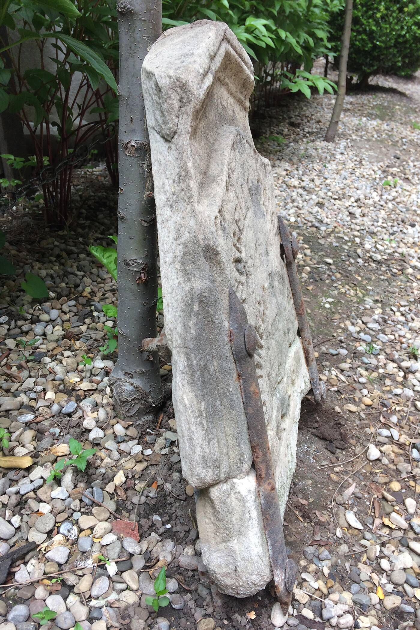 1621532077-20210520-gravestone-toronto-home-2.
