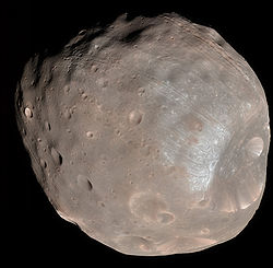 250px-phobos_colour_2008.