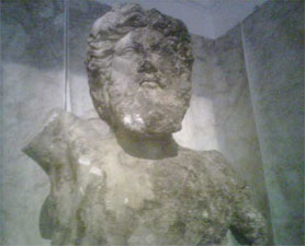blue-grotto-statues-676094-.