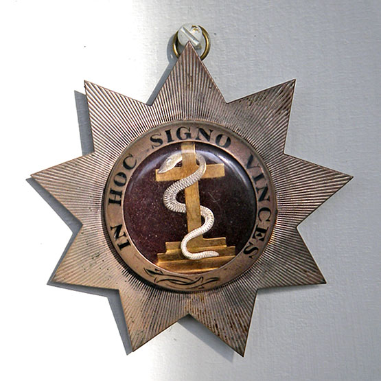 BrazenInHocSigno.