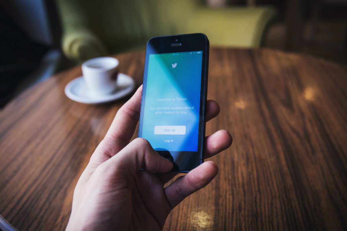 consider-also-removing-people-you-have-in-common-from-social-media.
