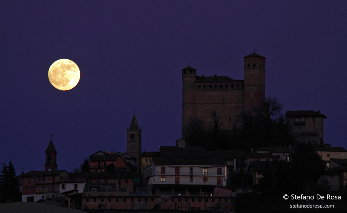 full-moon-and-serralunga-castle.