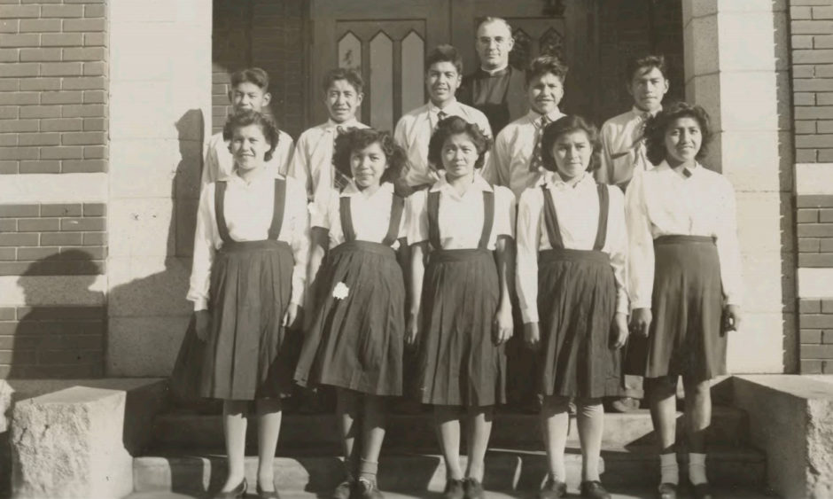 kamloops-school-10-students.