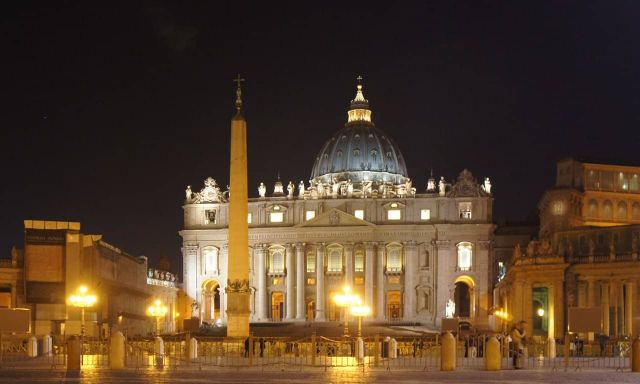 obelisk-stpeters-basilica.
