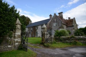 Pennlyn-Castle-300x200.