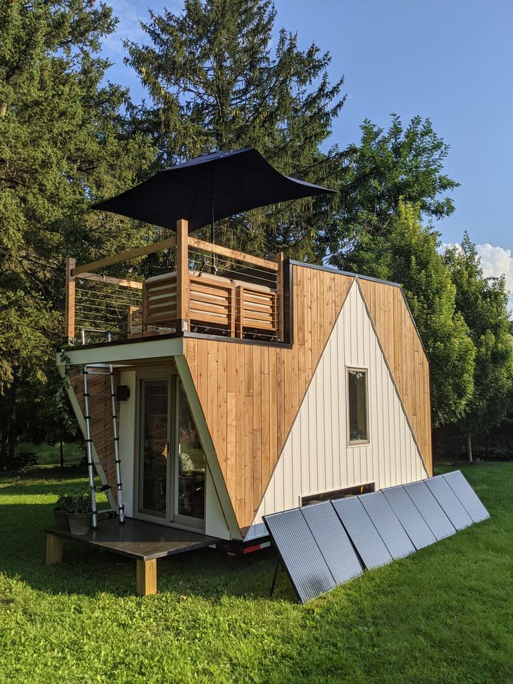 tinyhouse1b.