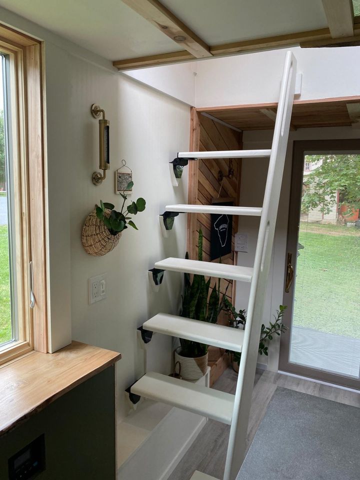 tinyhouse1g.