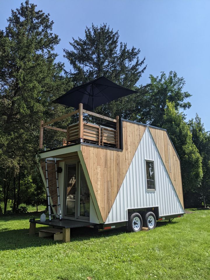 tinyhouse1i.