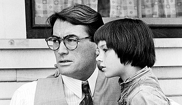 to-kill-a-mockingbird-gregory-peck-scout-600.