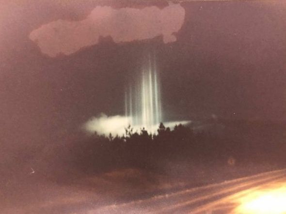 UFO-Beam-1157910.